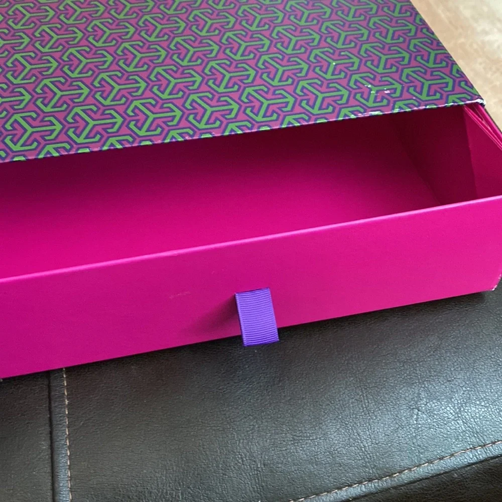 Tory Burch Accessory Box - Picture 3 of 3